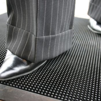 Fingertip Rubber Door Mat - Image 2